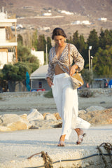 White summer pants 3/4 length with side slits